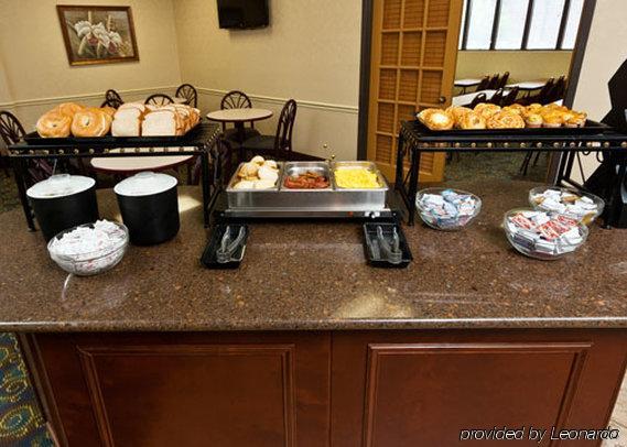Quality Inn Tupelo Restaurang bild