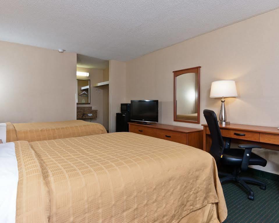Quality Inn Tupelo Exteriör bild